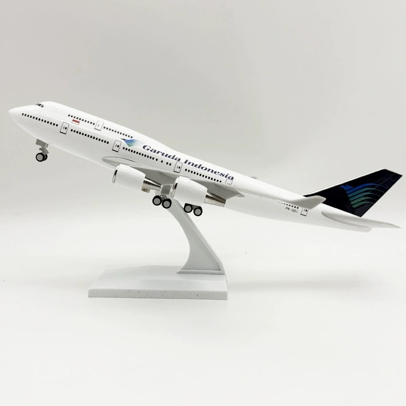 1/240 Scale Garuda Indonesia B - Model Kit Indonesia recension och pris
