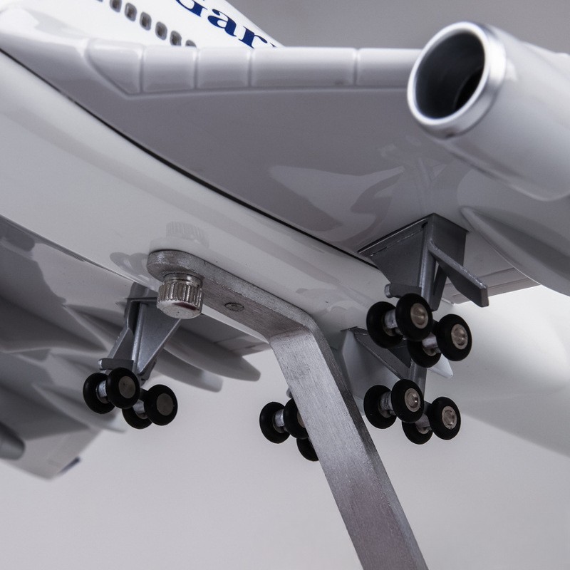 1/150 Large Scale 47cm Garuda  - Model Kit Indonesia recension och pris
