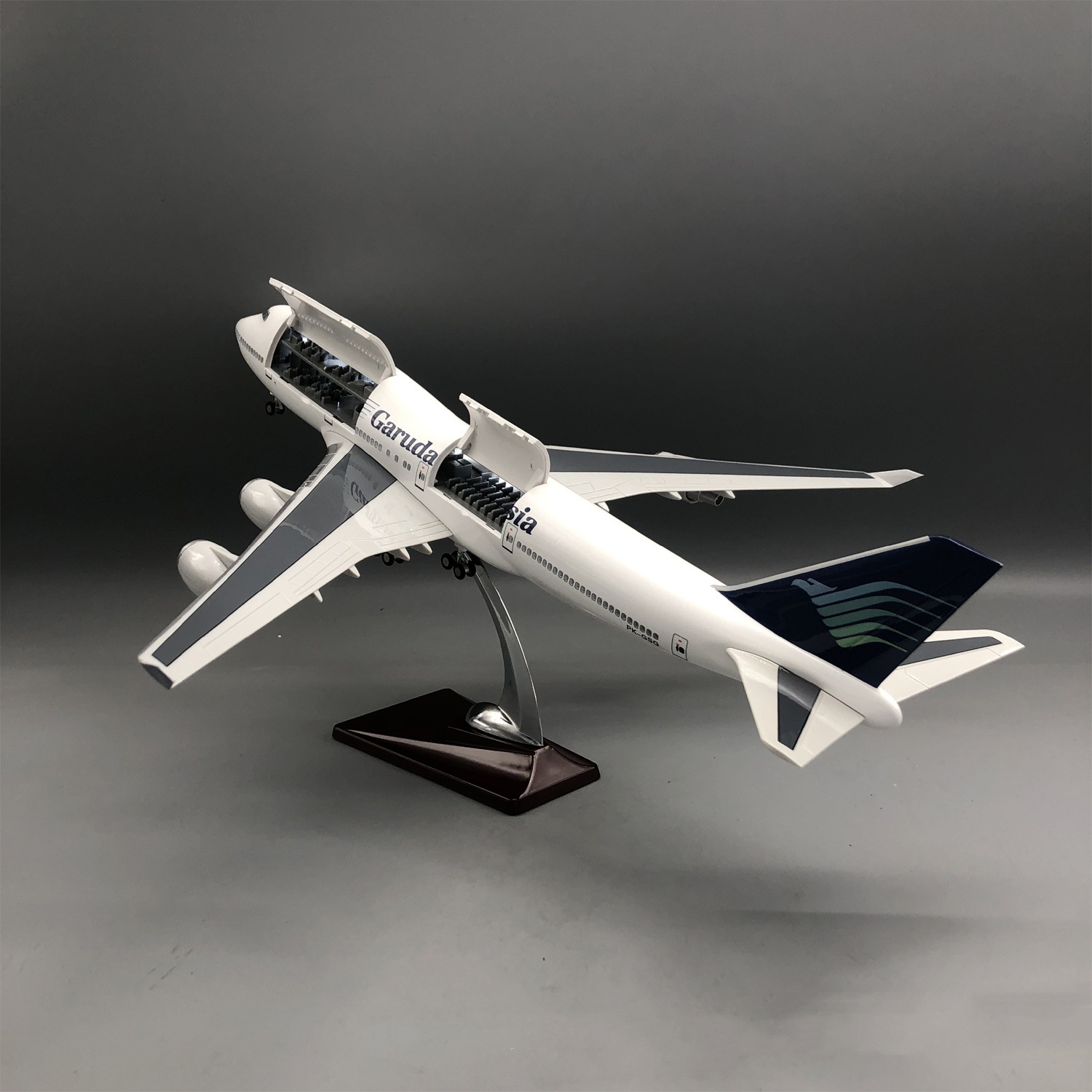 New Cabin Door Openable Garuda - Model Kit Indonesia recension och pris
