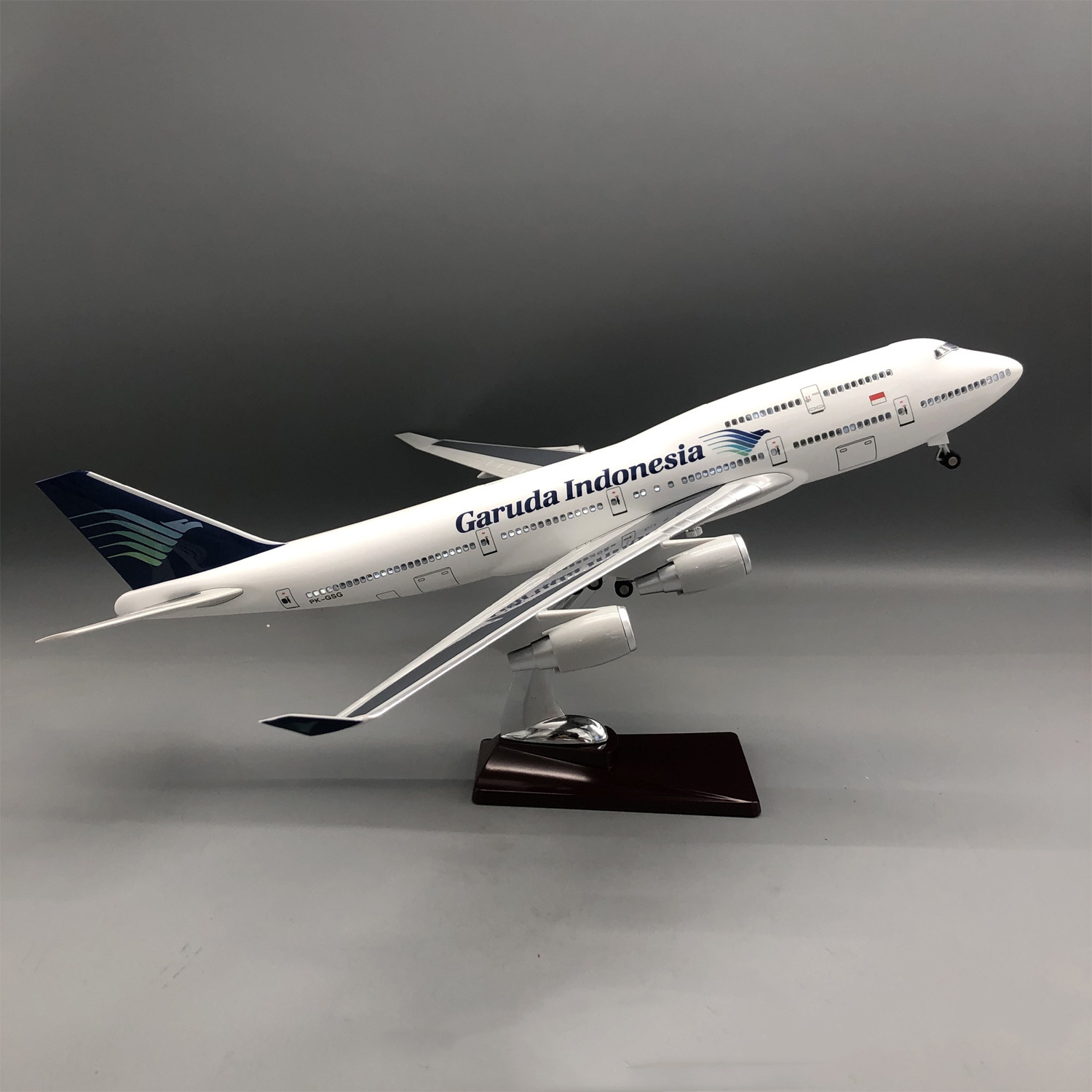 47cm Diecast Resin Aircraft B7 - Model Kit Indonesia recension och pris